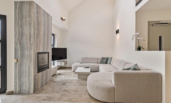 Mechelen Apartment | Schitterende loft met jacuzzi en sauna in Mechelen