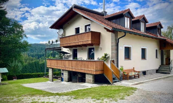 Lam Apartment | Schnecknhaisl