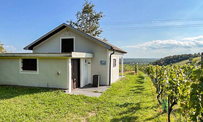 Deutsch Schuetzen-Eisenberg House | Schoenes Ferienhaus Eisenberg