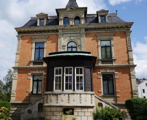 Markneukirchen Apartment | Schuster Villa