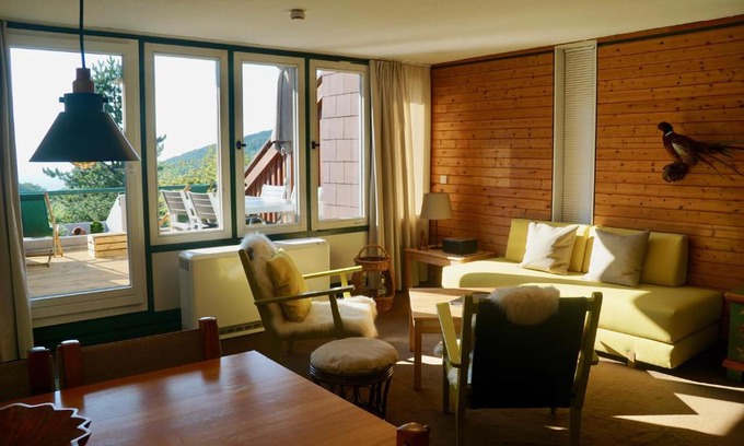 Sasbachwalden Apartment | Schwarzwald-Ferienwohnung mit Panorama und Pool