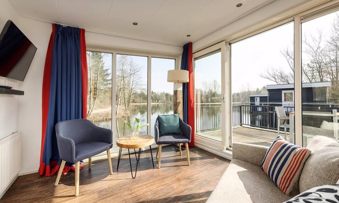 Bispingen House | Schwimmendes Haus für 4 Personen