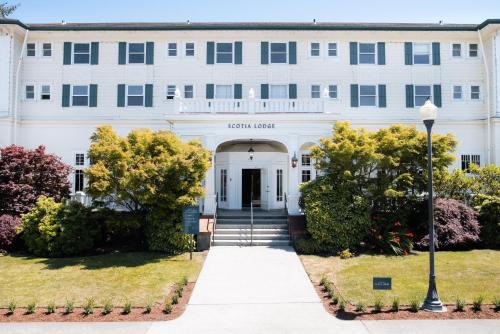 Carlotta Hotel | Scotia Lodge