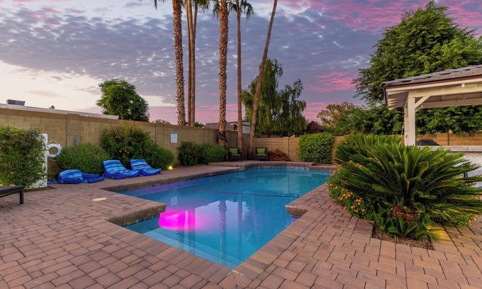 Buenavante House | Scottsdale Resort-Style Getaway| Pool, Spa & Fire Pit Haven