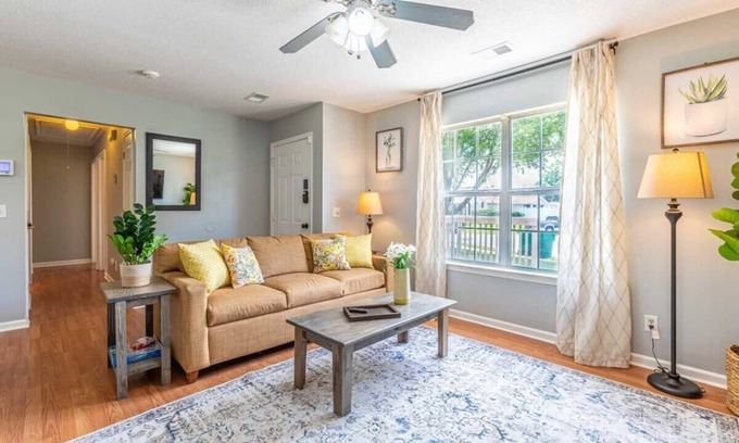 Pooler House | Screened Porch, Firepit, Patio! Peaceful in Pooler