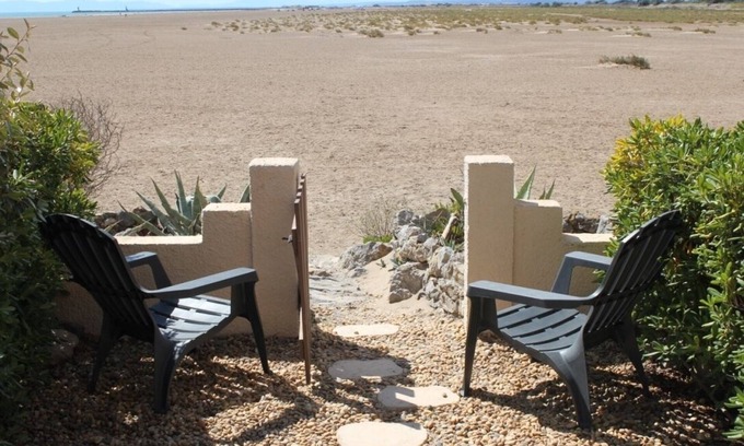 Les Ayguades Apartment | Sea and mountain view apartment 4 people on the beach in Gruissan les Ayguades