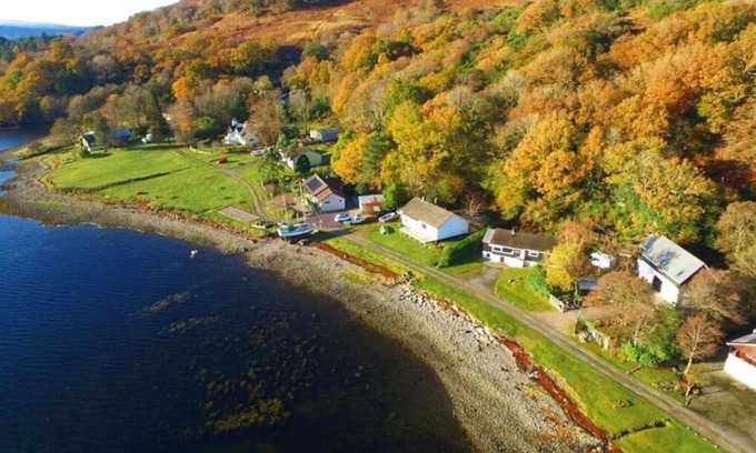 Salen House | Sea Breeze, 4 Bedroom Detached loch side property