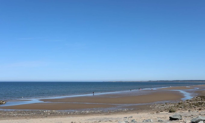 Dinas Dinlle Cottage | Sea Breeze
