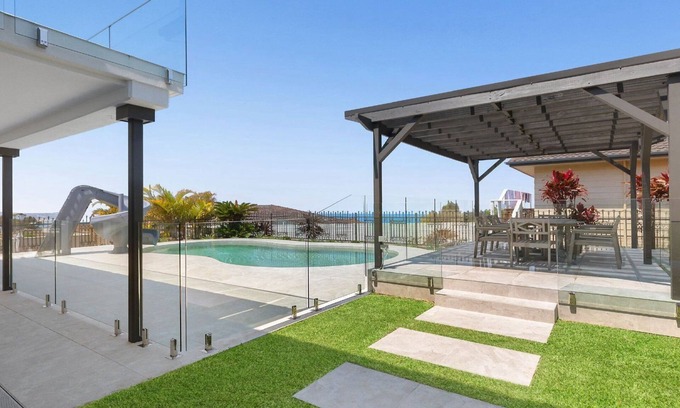 Terrigal House | SEA BREEZE ON BARNHILL