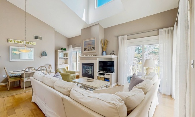 Bethany Beach Condo | Sea Colony 2nd floor condo with pools, tennis/pickle ball courts, fitness center