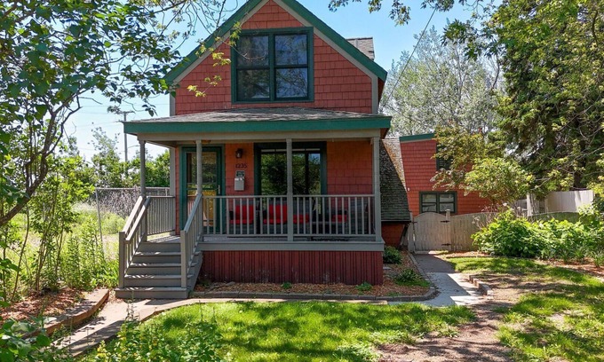 St. Louis County Cottage | Sea Glass Cottage Near Beach Access | Pet Friendly