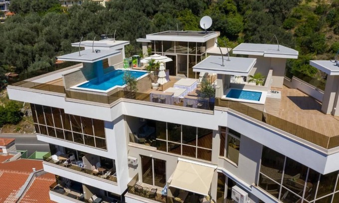 Rafajlovici Apartment | Sea Glass Escape