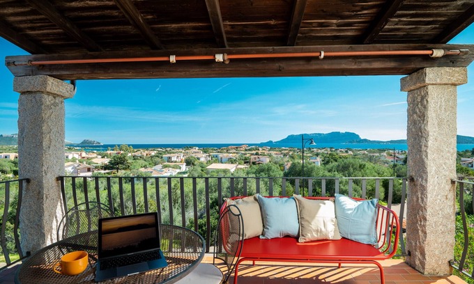Pittulongu Apartment | Sea Shell 28 - a sea-view escape