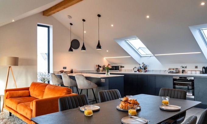 The Lizard Ski Chalet | Sea Skapya