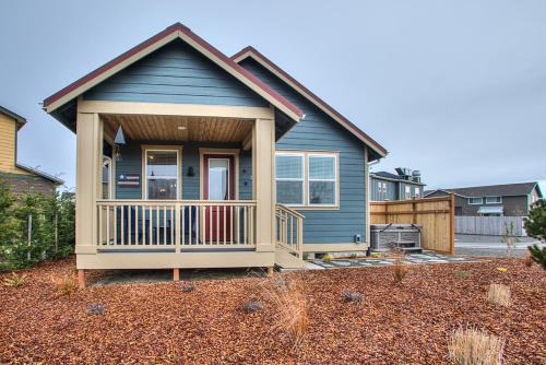 Ocean Shores House | Sea Stars Stripes Beach Cottage