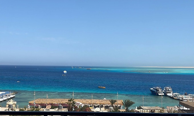 Sakkala Apartment | Sea view 3-bedroom apartment in delightful hurghada , n with AC, WiFi