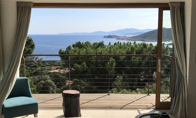 Marine de Davia Villa | Sea view and Cap Corse, 6 minute walk to beach, n heated swimming pool , Davia