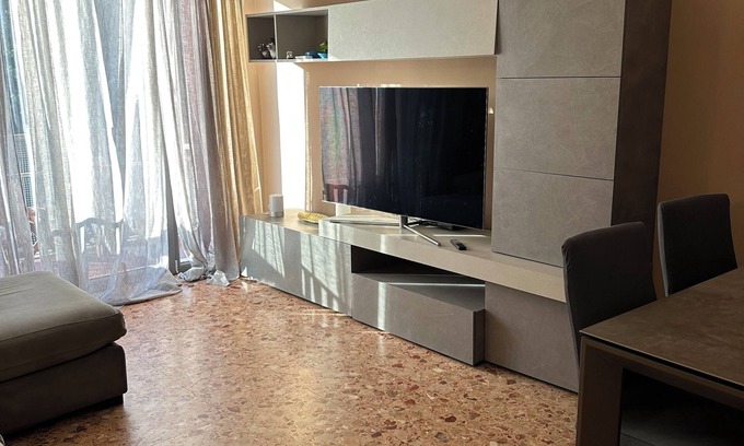 Lido di Camaiore Apartment | Sea view apartment