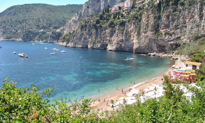 Cap d'Ail Apartment | Sea view apartment, infinity pool, sleeps 4-5 people, 5 minutes from Monaco