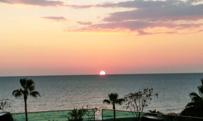 Kestel Apartment | Sea View, Beachfront, Moda Marine Residence. 3 bedrooms 1 living room.