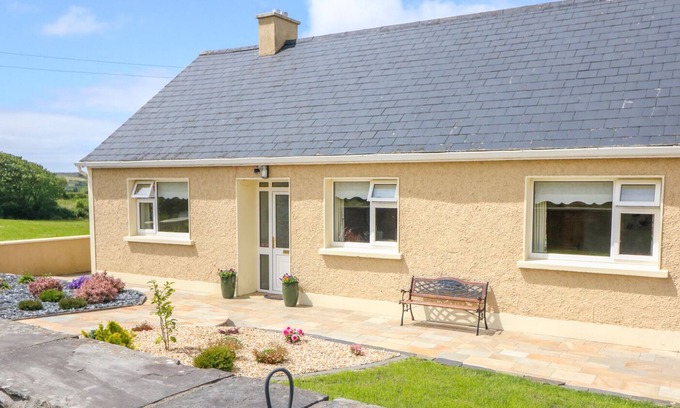 Miltown Malbay House | SEA VIEW HIDEAWAY, family friendly in Lahinch, County Clare