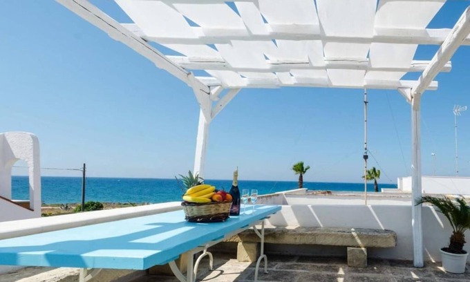 Capilungo Apartment | Sea View Terrace Family Home