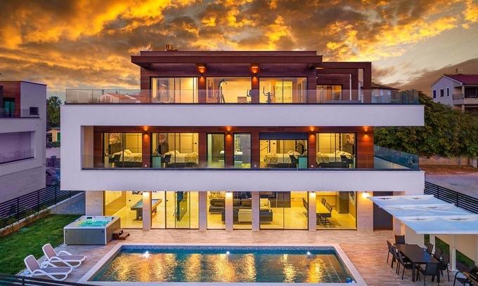 Premantura Villa | Sea view Villa with Sauna and Pool