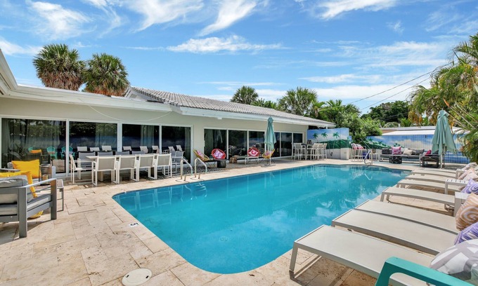 Harbor Beach House | Seabreeze - 6BR, Pool, and Steps to Beach