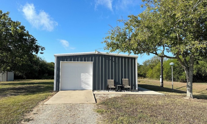 Long Mott House | Seadrift Fishing Casita