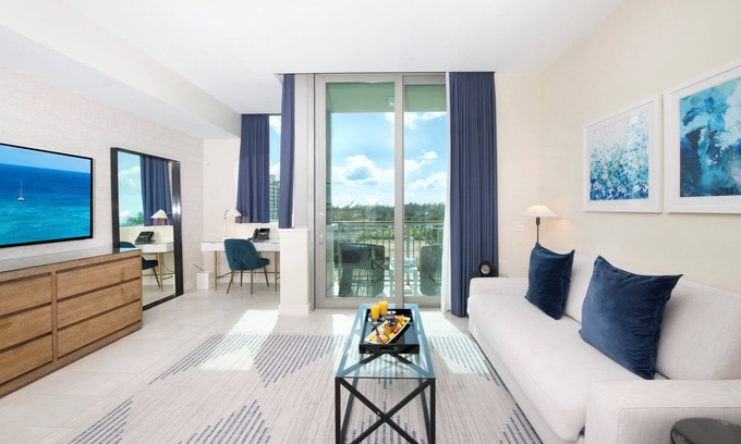Seven Mile Beach Condo | Seafire Residence S303