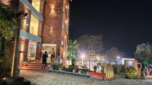 Murud-Harnai Hotel | SeaFORT Beach Resort