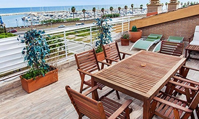 Sant Andreu de Llavaneres Apartment | Seafront Duplex Balis - Beach, pool, sailing close to Barcelona!