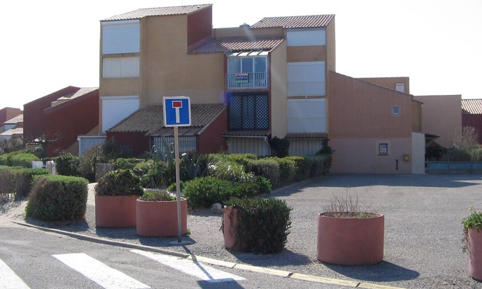 Narbonne-Plage Apartment | Seafront apartment rental with sea view