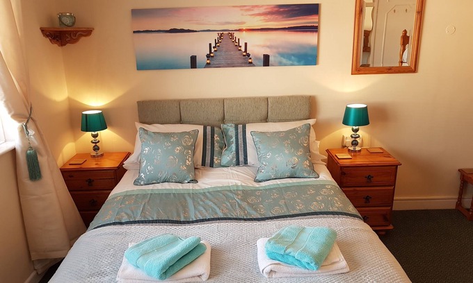 Paignton Apartment | Seafront Holiday Apartment With Heated Summer Swimming Pool