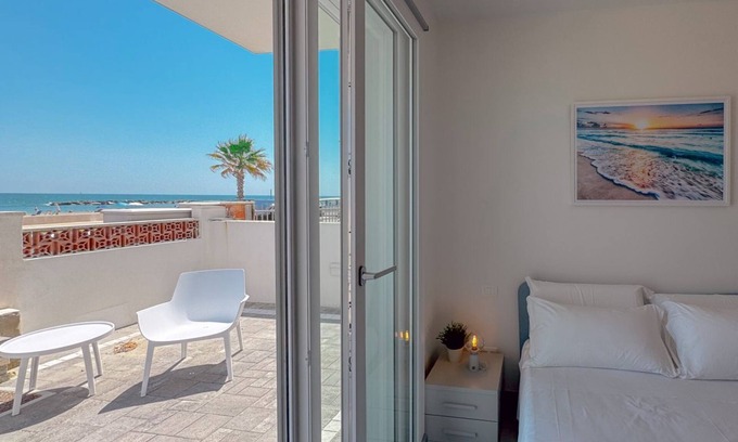 Civitanova Marche Apartment | Seafront & private parking