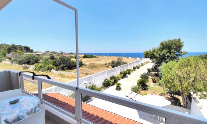 Bari Apartment | Seagull Apartment Bari sleeps 6, sea view with free parking