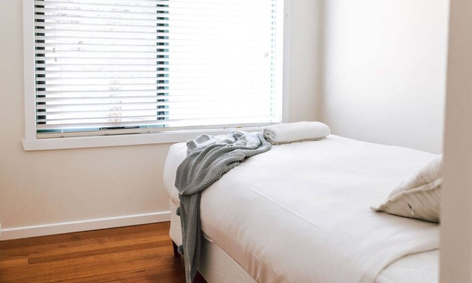 Falmouth Apartment | 'Sealladh Beinne', Coastal Haven