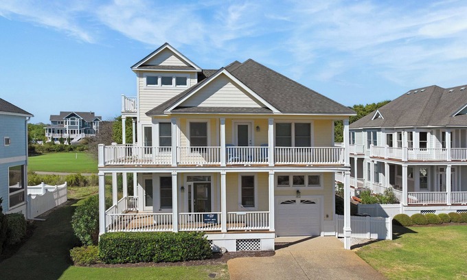 Corolla House | Seas The Day: Private Pool | Golf Course Community