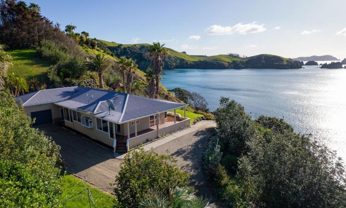 Mahinepua House | Seascape Point - Mahinepua Bay Clifftop Retreat