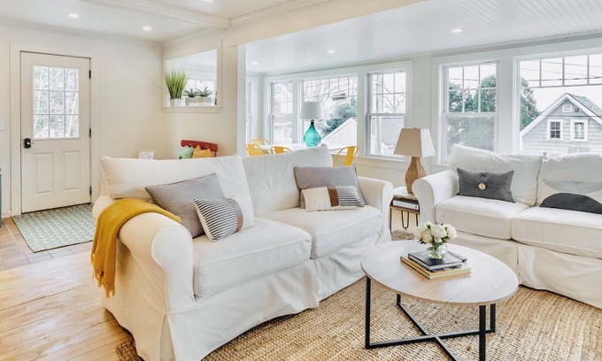 Town Landing House | Seaside 4 bedroom, 1 bath Cottage!