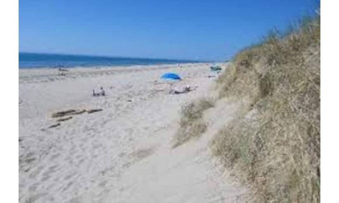 Agon-Coutainville Apartment | Seaside apartment 80 m, well located, quiet and bright Free wifi parking
