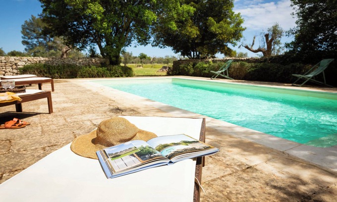 Spongano Villa | Seaside farmhouse with swimming pool surrounded by quietness