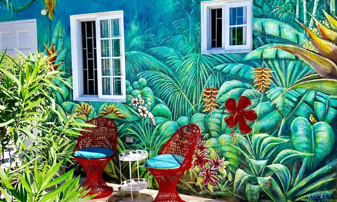 Silver Sands Apartment | Seaside Jamaica Cottage with Lush Garden, Hammock, 1 minute Walk to Beach!
