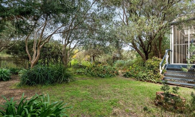 St Leonards House | Seaside Sanctuary - Beautiful family home located right next to the beach.