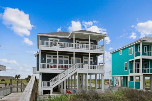 Miramar House | Seaside Sanctuary