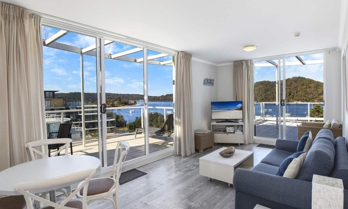 Ettalong Beach House | SEASIDE SERENITY - ETTALONG BEACH RESORT