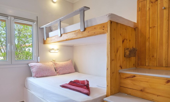 Skala Eresou Apartment | Seaside Studio with Parking Steps from the Beach
