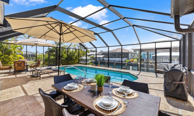 Manatee Bay Villa | SEASIDE VILLA MANATEE BAY in quiet location on Pine Island