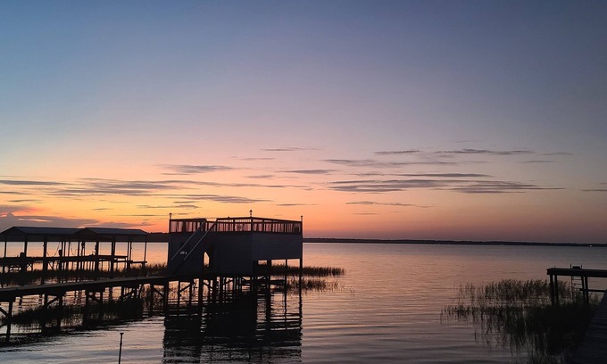 Weirsdale House | Seasonal Rental on Lake Weir