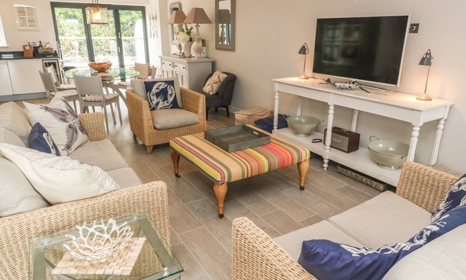 Constantine Bay House | SEASPELL BEACH HOUSE, family friendly in Constantine Bay